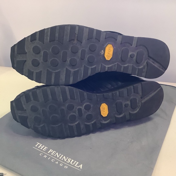 LD Tuttle “Black Running Sneakers” - Picture 13 of 13